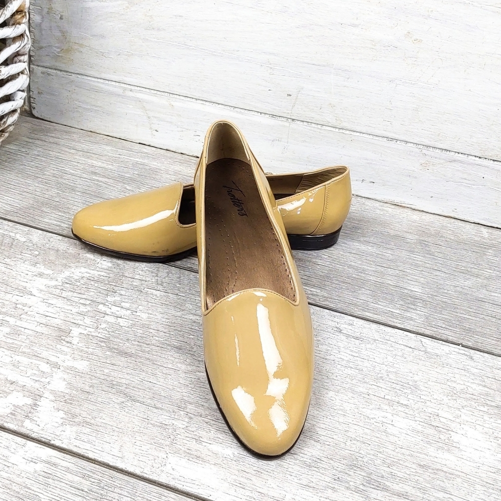 NEW-TROTTERS LIZ WM 9.5M TAN PATENT LEATHER PUMP - Picture 2 of 7